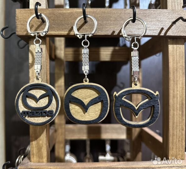 Деревянные автомобильные брелки