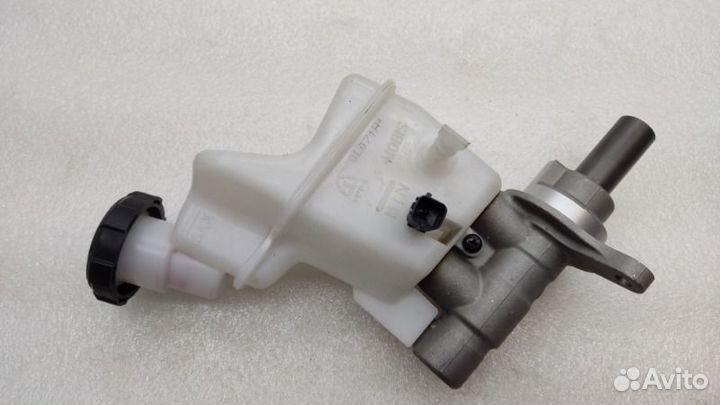 Главный тормозной цилиндр Hyundai Sonata DN8 G4KM