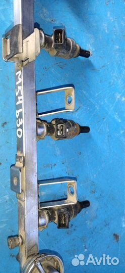 Топливная рампа в сборе Bmw E46 купе M52B25 2000