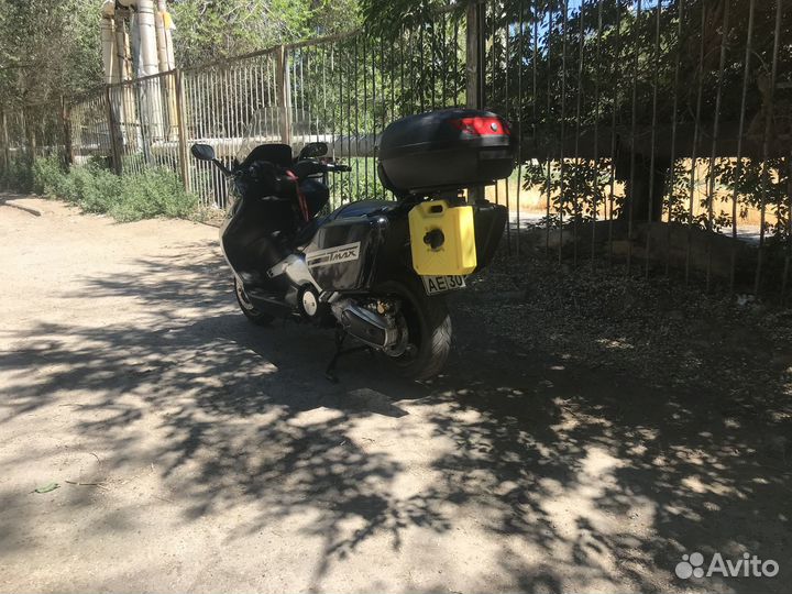 Yamaha T-max 500