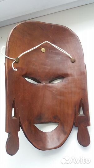 Маска панно из дерева
