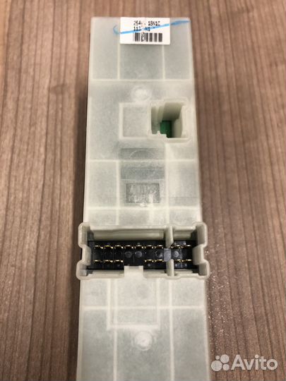 Блок управления стеклоподъемниками на Infiniti