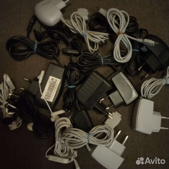 Зарядка оригинал на сотовый телефон