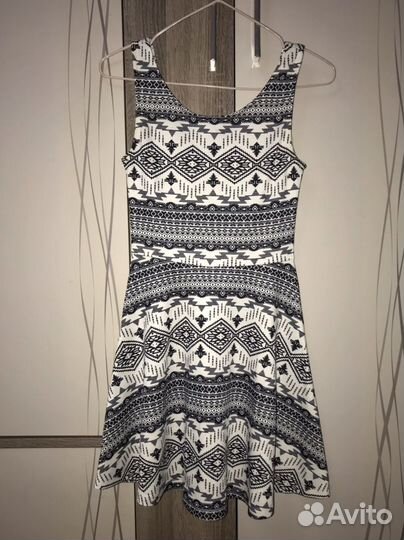 Платье женское