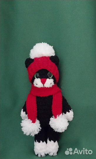 Кот вязаный