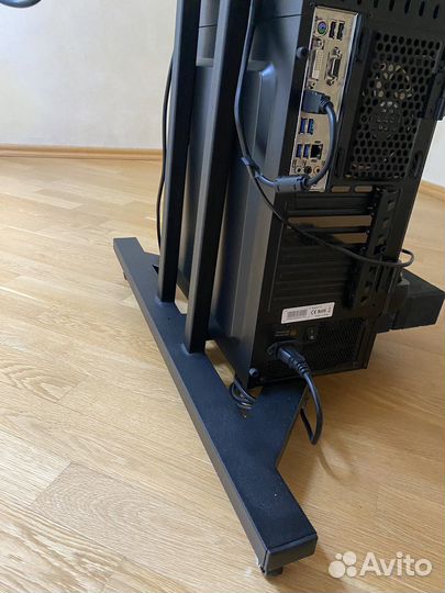 Стойка для Телевизора на колесах