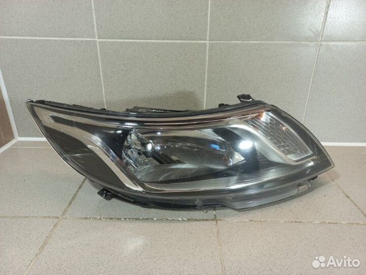Фара правая Kia Rio 3