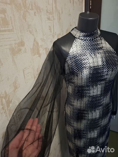 Новое вечернее платье с пайетками 48 размер
