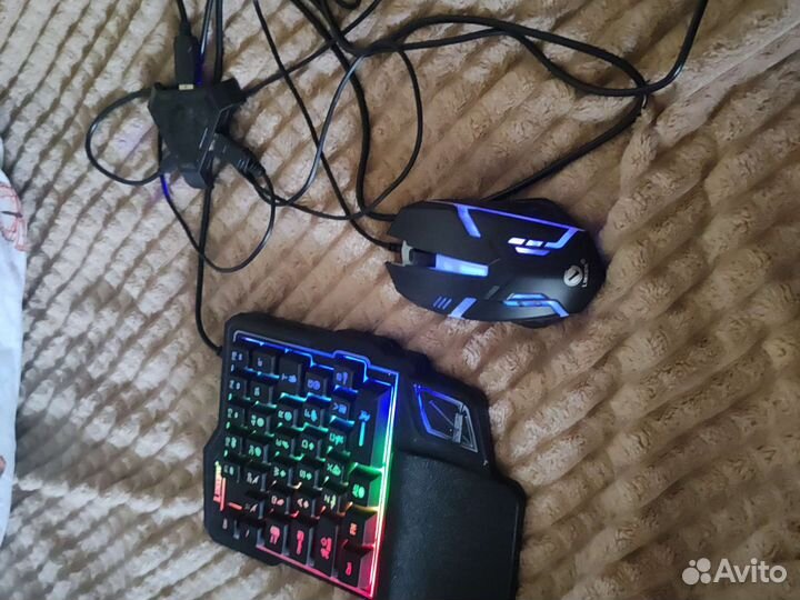 Игровая клавиатура с подсветкой