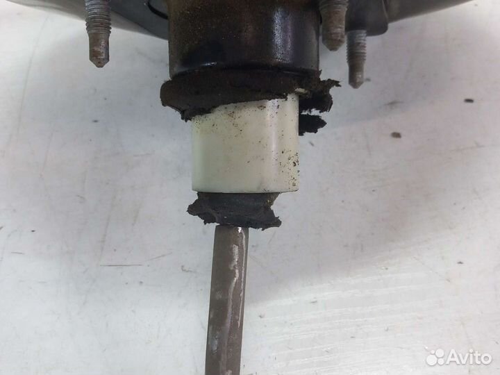 Вакуумный усилитель тормозов Volkswagen Golf 4