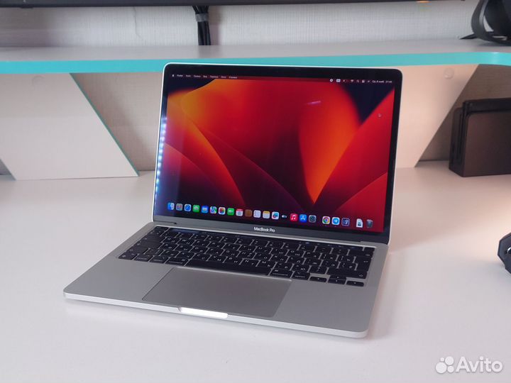 Apple MacBook Pro 13 2020 m1 8/256