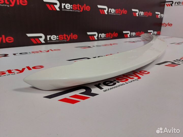 Спойлер Toyota Vitz 130 2010-2020 Белый