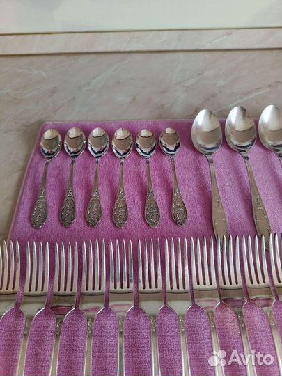 Набор столовых приборов мельхиор