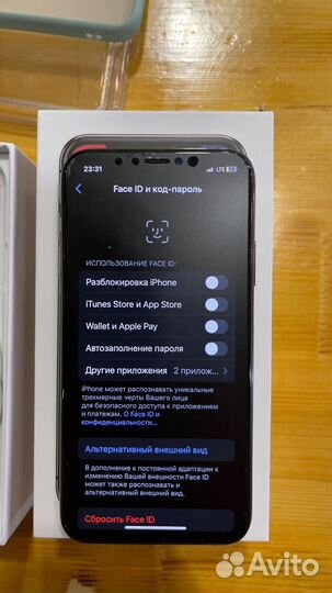 iPhone X, 256 ГБ
