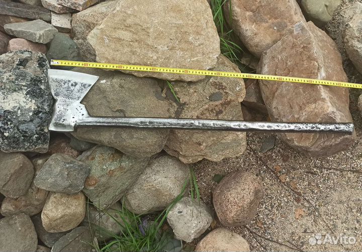 Топор интерьерно-колекционный