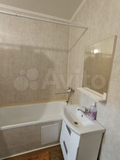 2-к. квартира, 76 м², 8/23 эт.