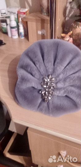 Берет женский зимний