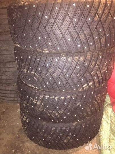 Goodyear Ultragrip Ice Arctic 215/55 R17