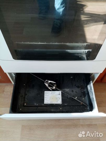 Плита газовая с электрической духовкой