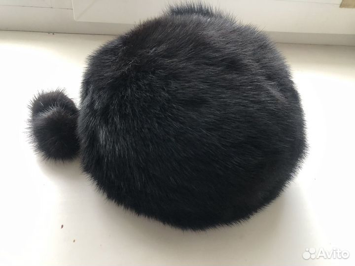 Черный норковый берет