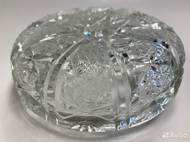 Хрустальная конфетница