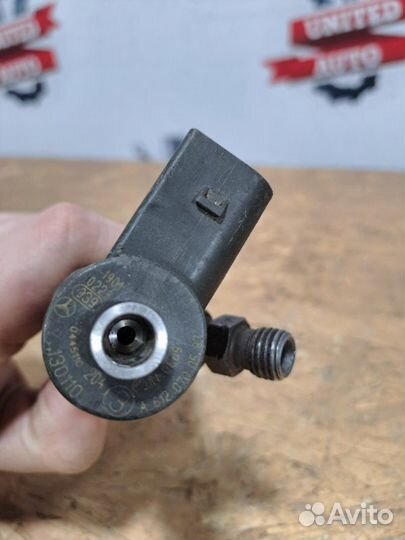 Форсунка топливная Mercedes Ml-Class W163 2.7 CDI