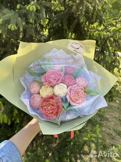 Сладкий букет из шоколадных цветов