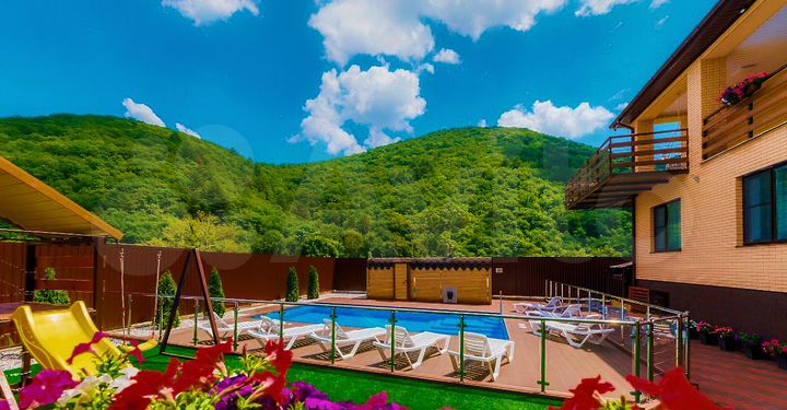 Гостиница, 370 м²