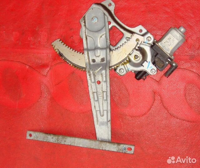 Ниссан Тиида стеклоподъёмник задней левой двери
