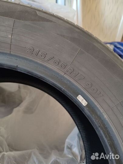 Yokohama BluEarth AE50 215/65 R17 99V