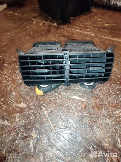 Воздуховод центральный Kia Sportage 2 2004-2010 г