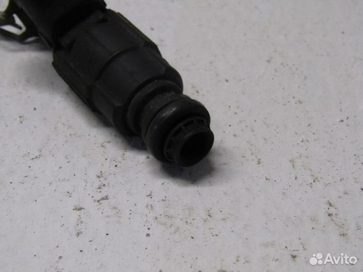 Форсунка инжекторная электрическая C-MAX 2003-2011