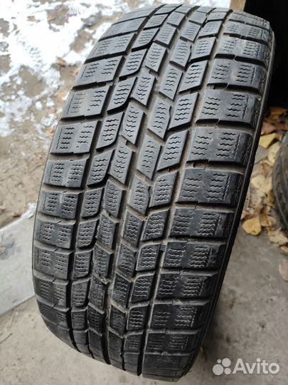 Goodyear Ice Navi 6 215/45 R17