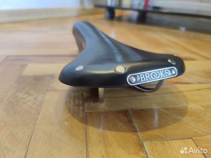 Brooks Team Pro Classic Black16см