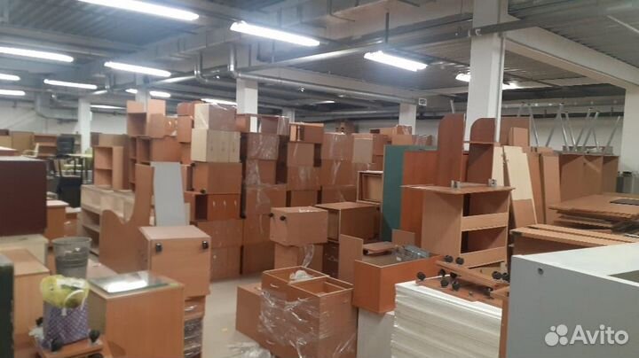 Тумбы подкатные С ящиками, много, Б.У. Екатер