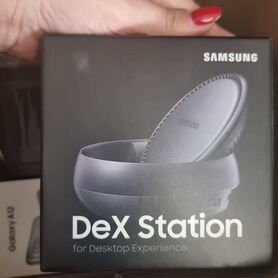 Док-станция Samsung DeX EE-MG950