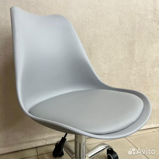 Компьютерное кресло (доставка до Магнитогорска ТК)