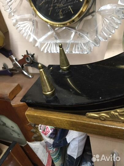 Часы «Весна» кварцевые (2 вида)