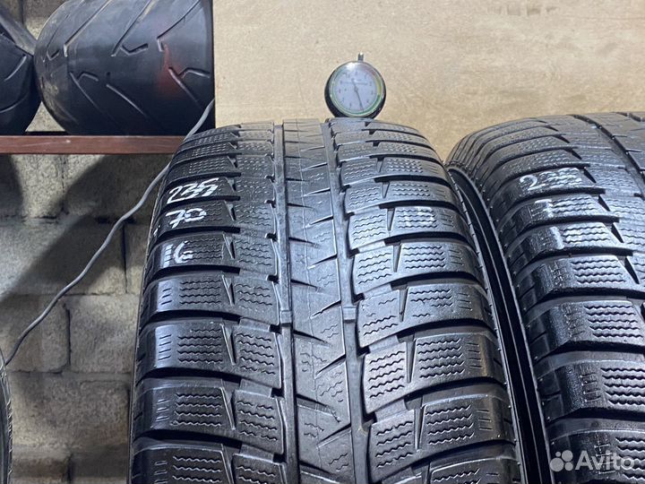 Falken Eurowinter HS-449 235/70 R16