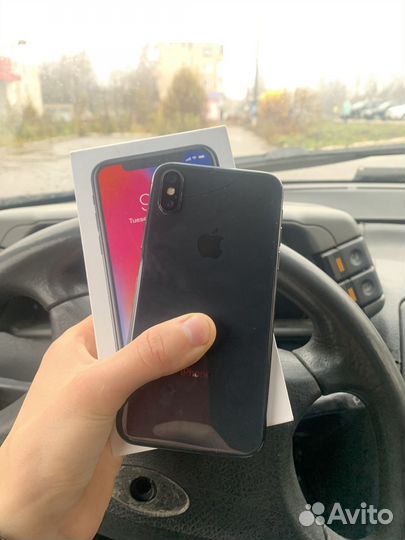 iPhone X, 64 ГБ