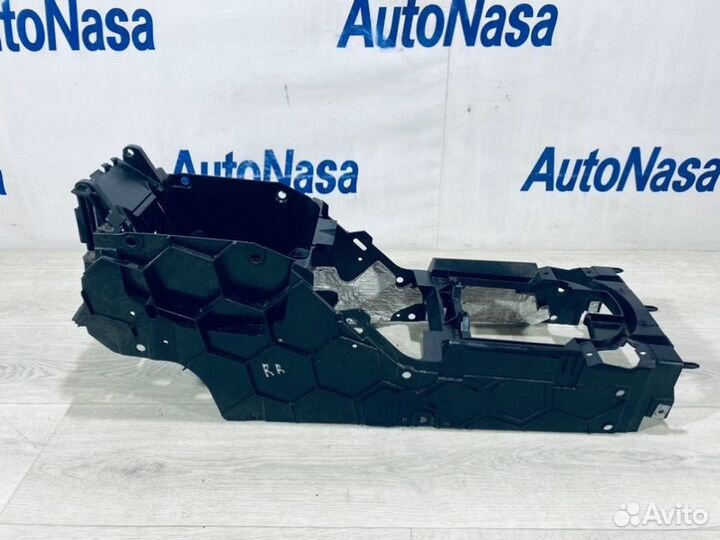 Консоль Land Rover Range Rover LM M62B44 2004