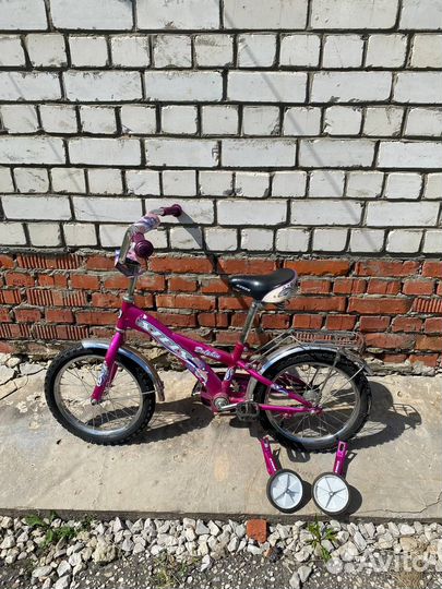 Детский велосипед Stels с двумя доп. колесами