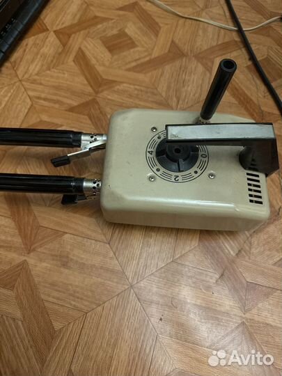 Электроприбор доя завивки волос СССР