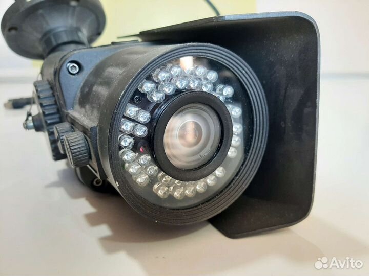 Камера 700твл вариофокал, цветная, подогрев, BNC