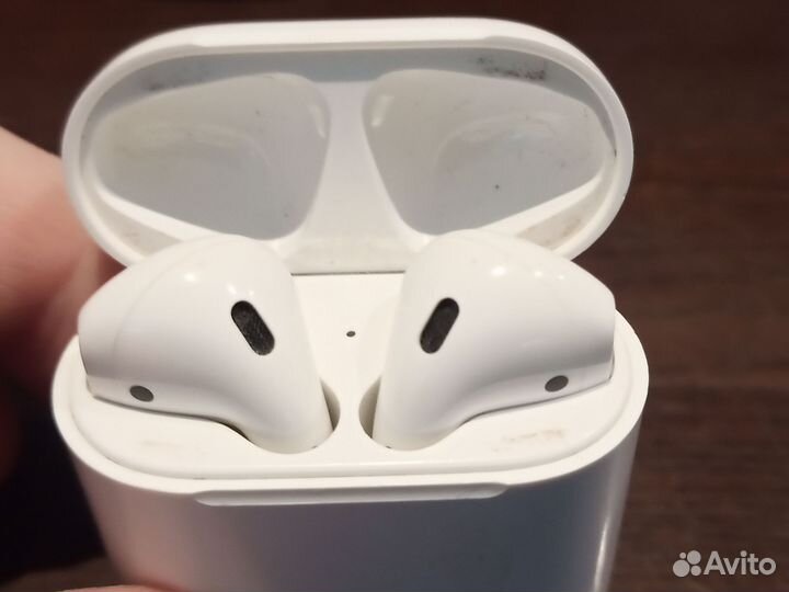 Airpods