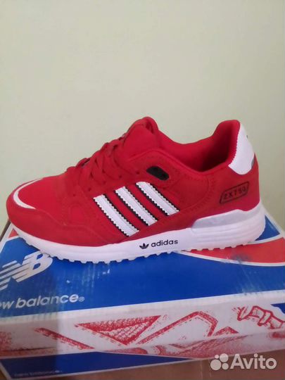 Кроссовки adidas
