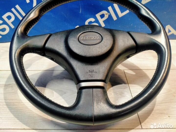 Руль Toyota Altezza SXE10 2jzge