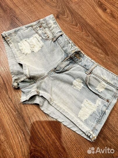 Шорты джинсовые pull&bear 32
