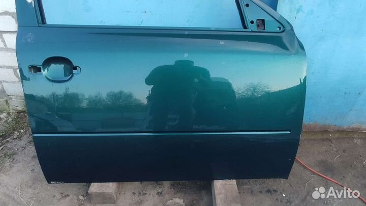 Дверь передняя правая Skoda Octavia Tour