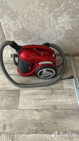 Пылесос Магнит, 2100 watt